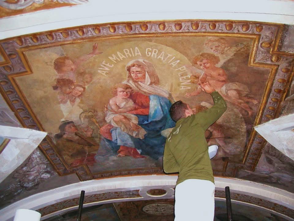 Restauro edile, decorazioni e affreschi pittorici DL Costruzioni